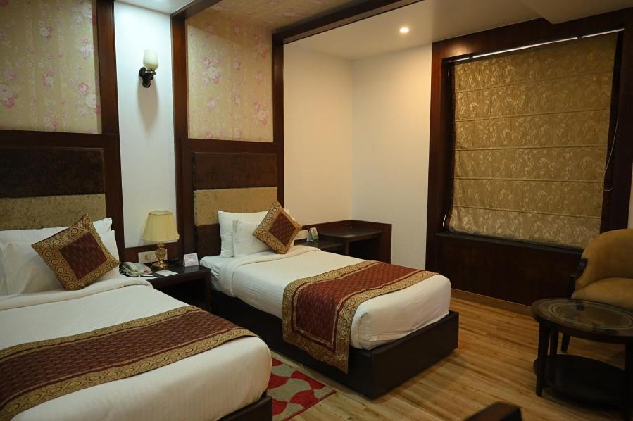 Square Inn Hotel,Varanasi Exterior foto