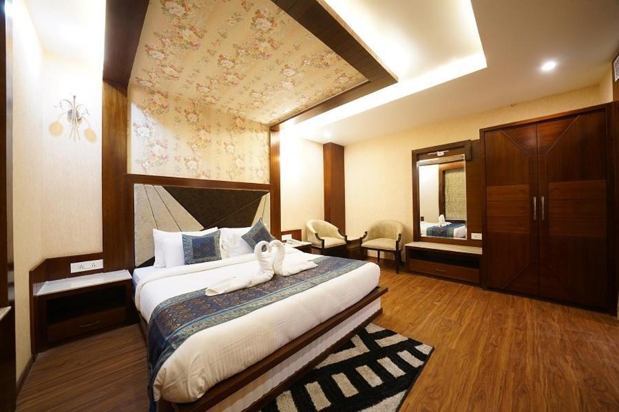 Square Inn Hotel,Varanasi Exterior foto