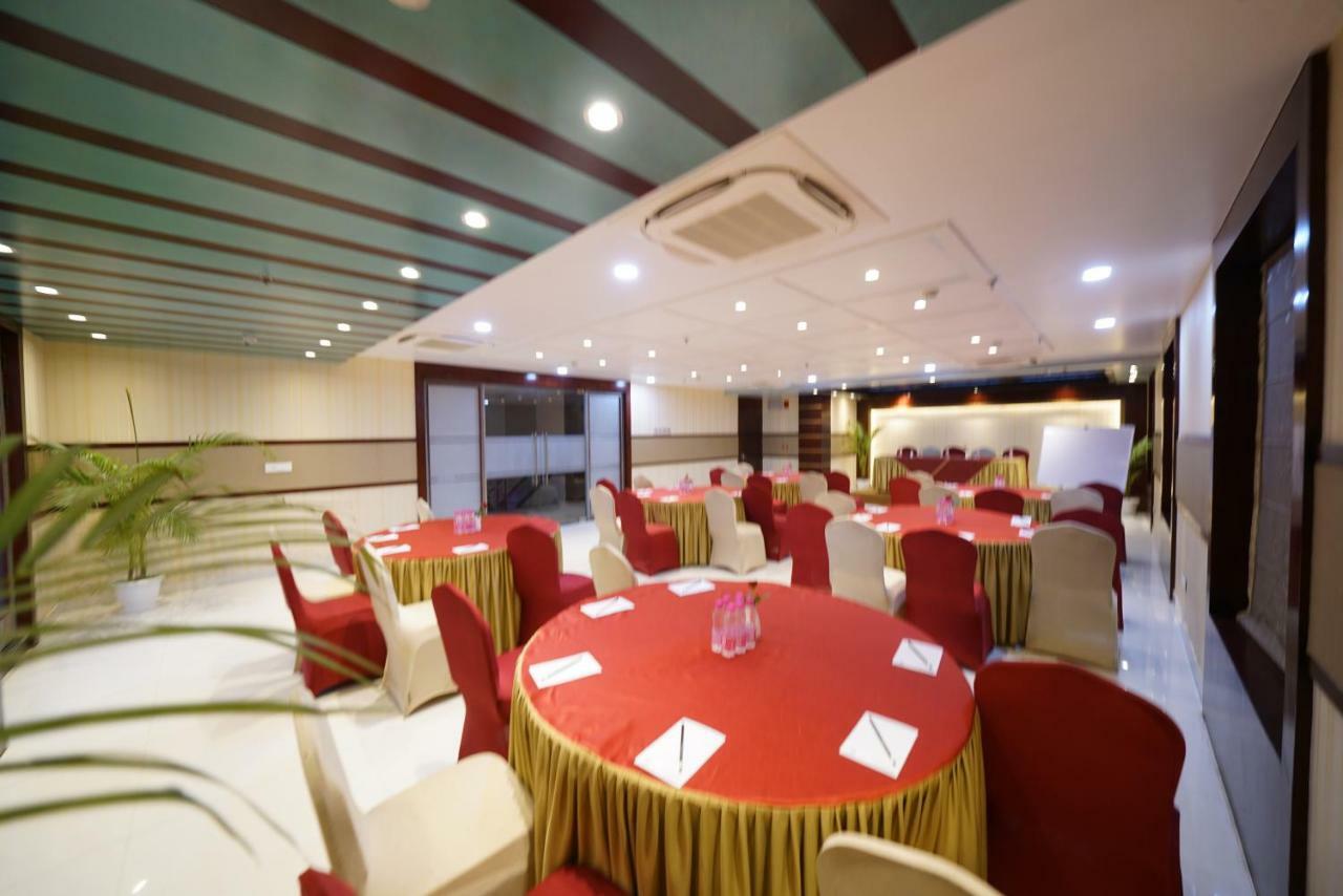 Square Inn Hotel,Varanasi Exterior foto